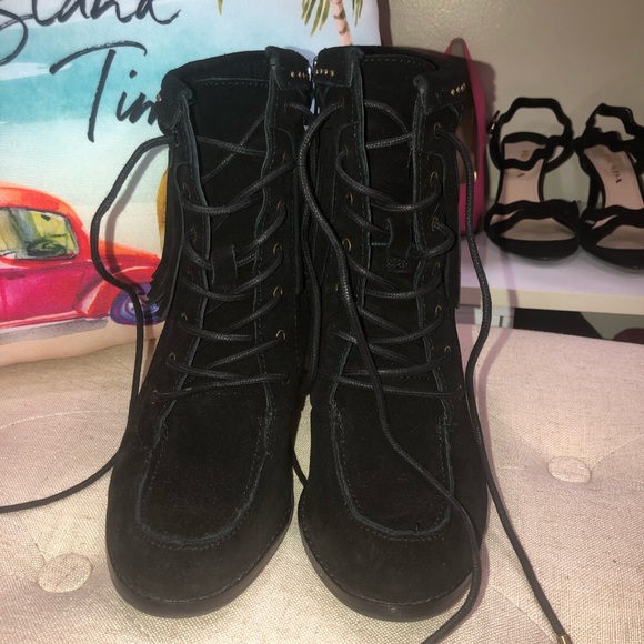 Gianni Bini  Bowyn Fringe Lace-Up Hiker Booties - Picture 3 of 11